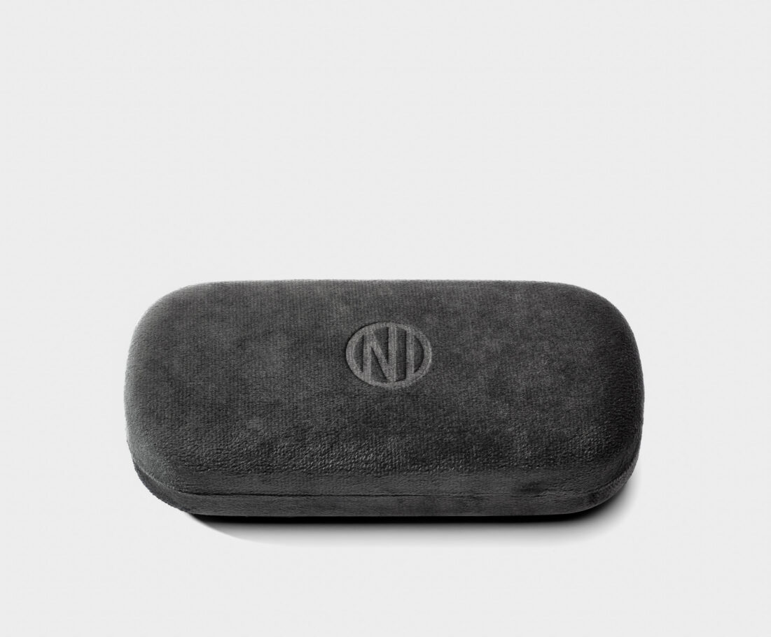 SHADES CASE 01